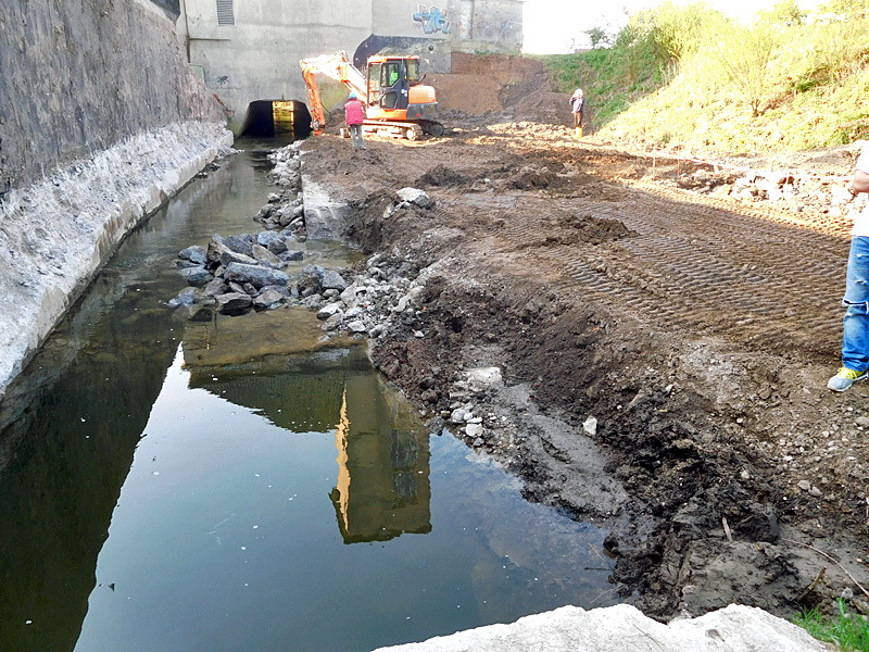 gewinghauser bach nordoestl zum stellwerk bachoffenlegung 06