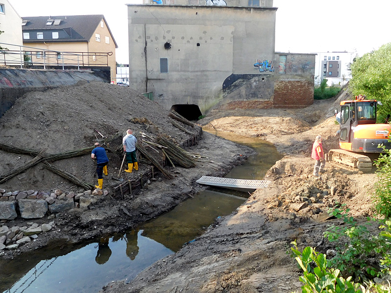 gewinghauser bach nordoestl zum stellwerk bachoffenlegung 12