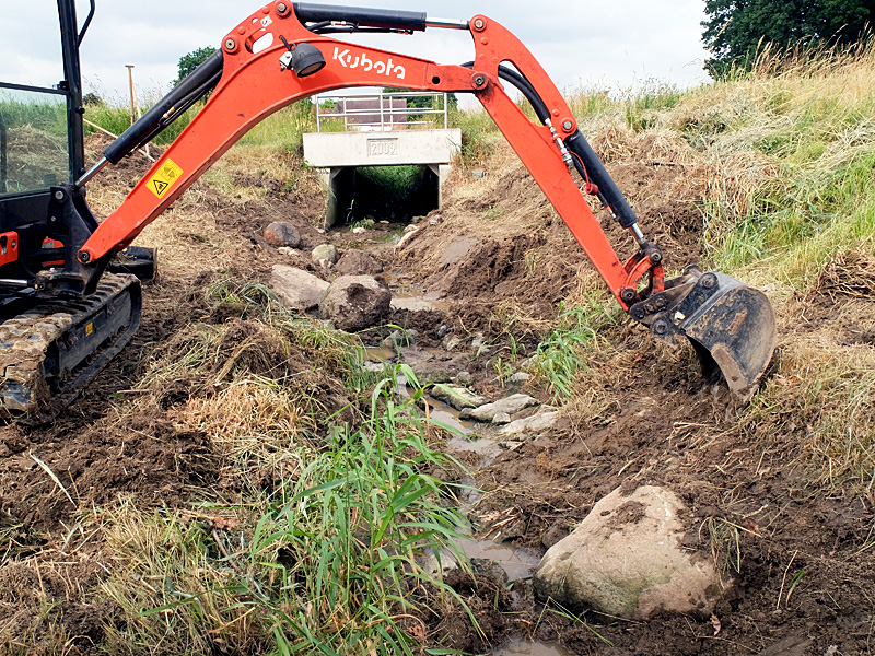 Ostscheider Bach Loehne Stadtteil Mennighueffen Holzbreder Weg 02