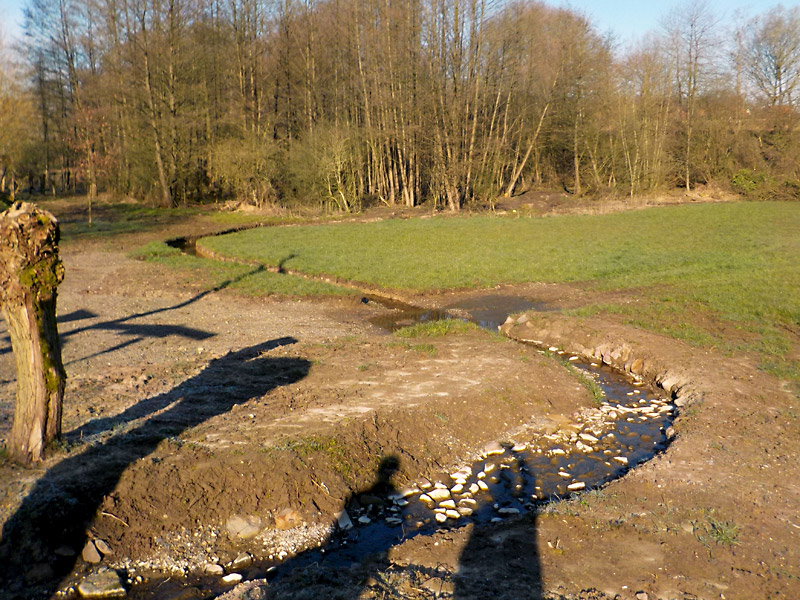 kilverbach westl westkilverstr muehlenfeldstr bachverlegung in die niederung mit treckerfurt und sohlgleite 01